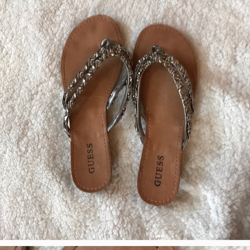 Guess flip flops